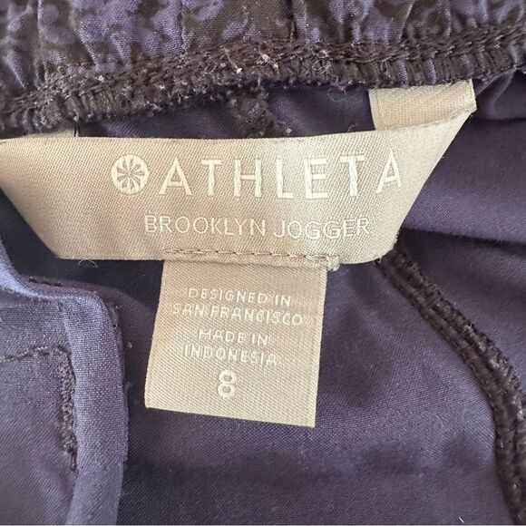 Athleta Brooklyn Jogger Pants Women’s 8 Blue Black Snakeskin Print - Picture 8 of 10